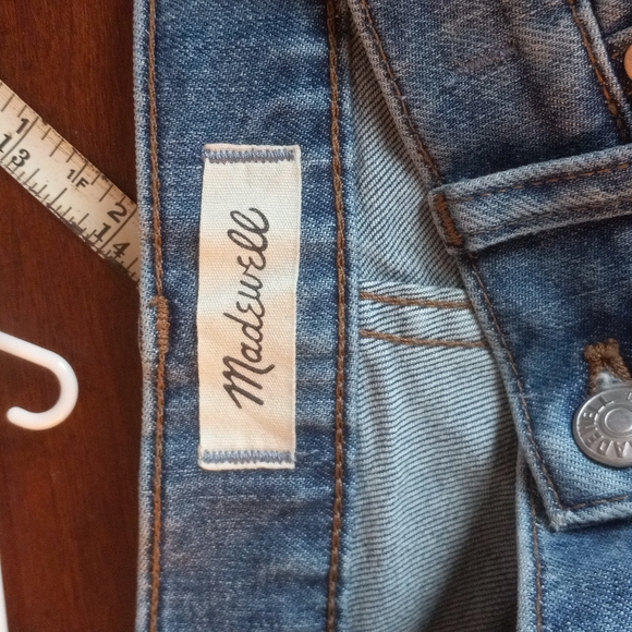 Madewell High Rise Slim BoyJean In Two Tone, Slightly Distressed - Picture 10 of 12
